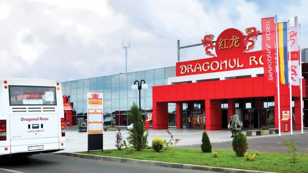 FOTO | Controale ANPC la Dragonul Roșu: Inspectorii au dat amenzi de 545.000 de lei și au retras mii de produse