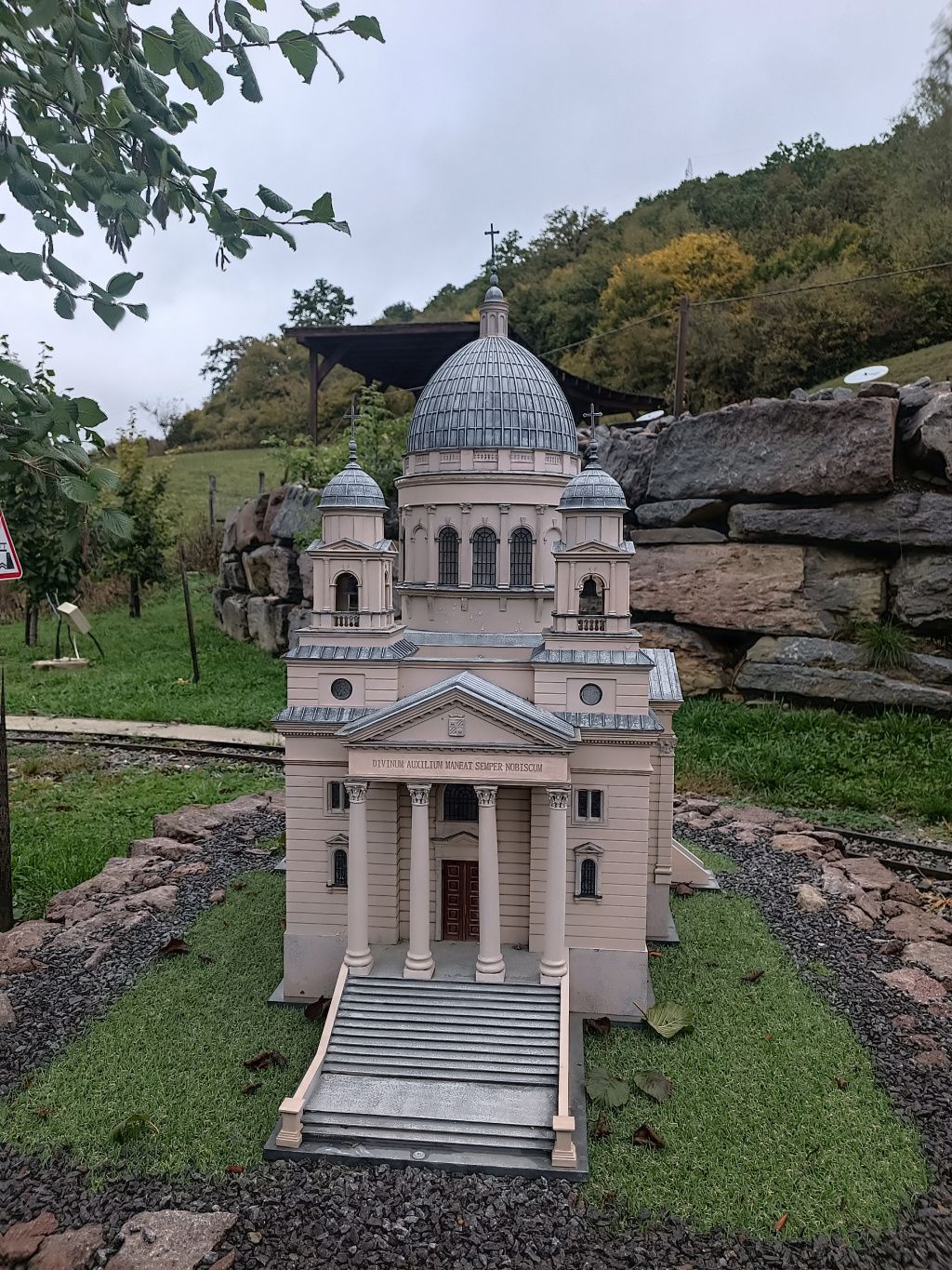 GALERIE FOTO: Parcul Mini Transilvania sau cum să faci un tur în Ardeal în mai puțin de o oră - Imagine 16
