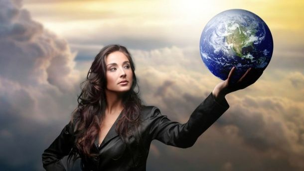 Ziua in care leadershipul nu va mai sufoca feminitatea