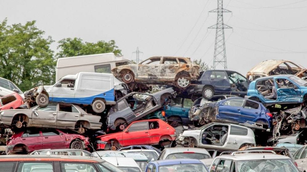 Asociațiile din auto și moto, reacție vehementă după suspendarea Rabla: Guvernul duce piața în colaps