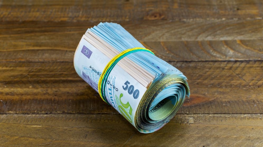 Majorarea salariului de baza minim brut pe tara garantat in plata la 2.230 de lei, aprobata de Guvern