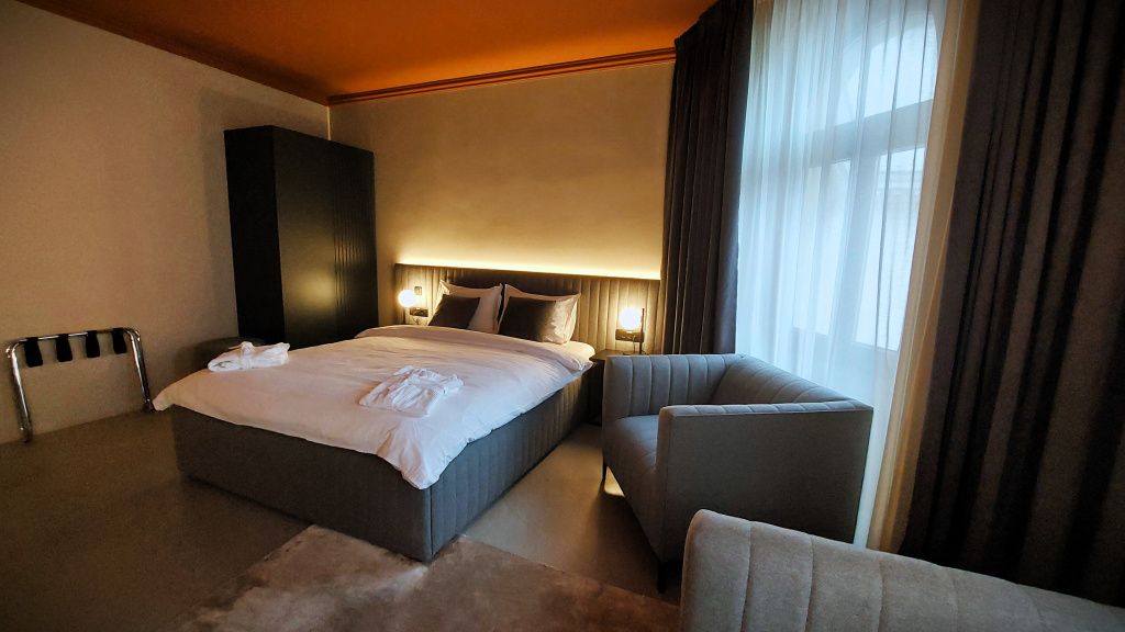 GALERIE FOTO | Cum arată apartamentele milionarei Anja Graf din centrul Capitalei - Imagine 60