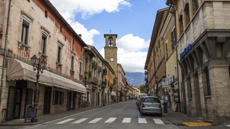 MAE: 11 romani morti in cutremurul din Italia, 6 raniti internati, 14 romani sunt dati disparuti
