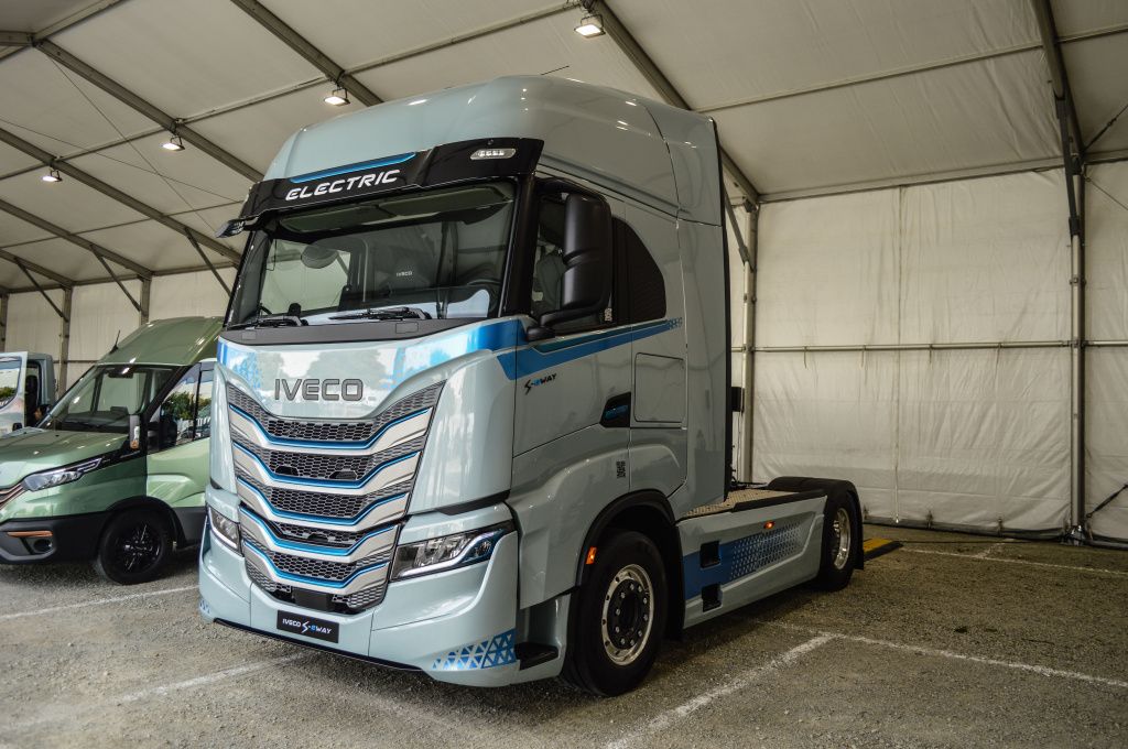 GALERIE FOTO | Iveco prezintă camionul 100% electric S-eWay - Imagine 24