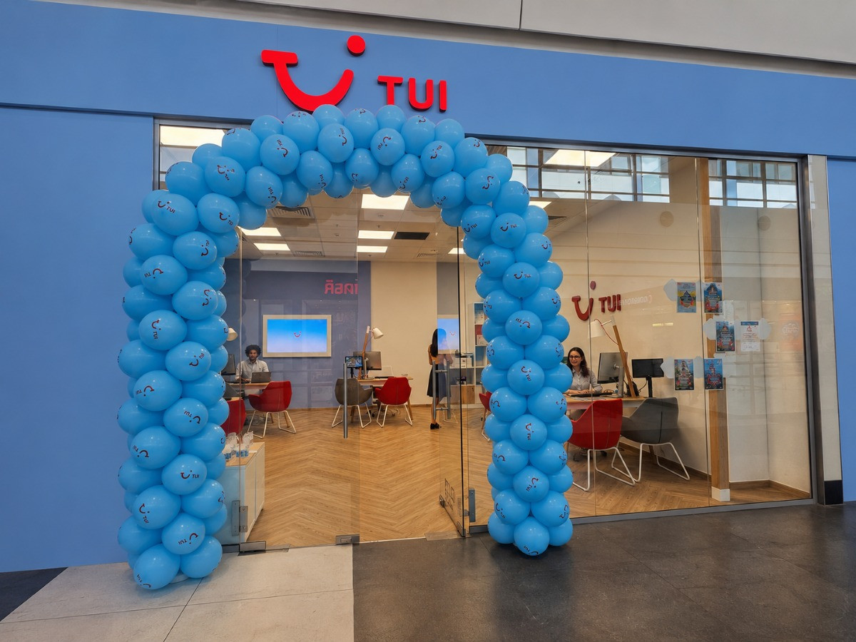 TUI deschide prima agenție fizică din România și vine cu oferte last minute pentru turiștii români