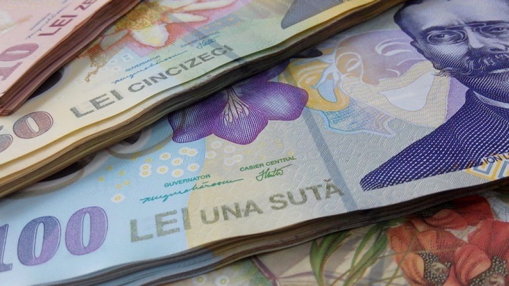 Studiu: Banii romanesti, cei mai murdari din lume. Bacteriile supravietuiesc cel mai mult pe bancnotele romanesti