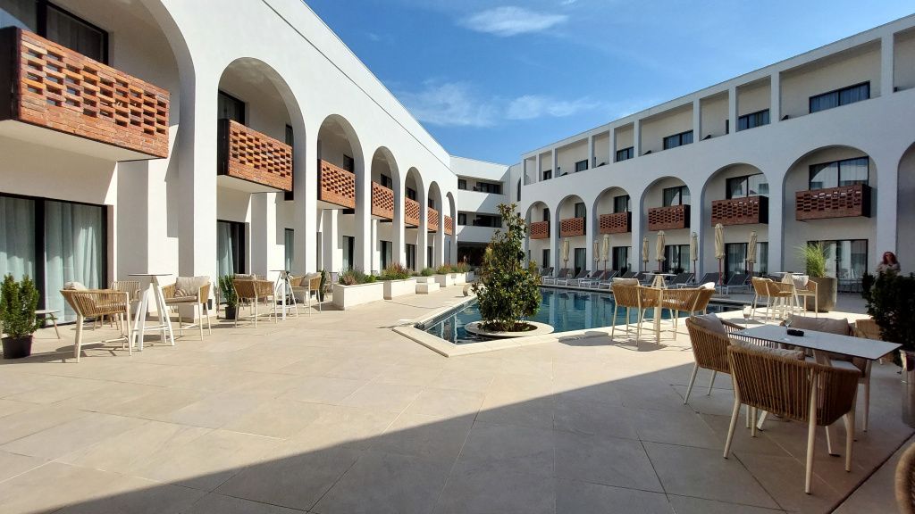 Cum arată cel mai nou hotel din România, construit pe proprietatea unui fost mare boier - Imagine 52
