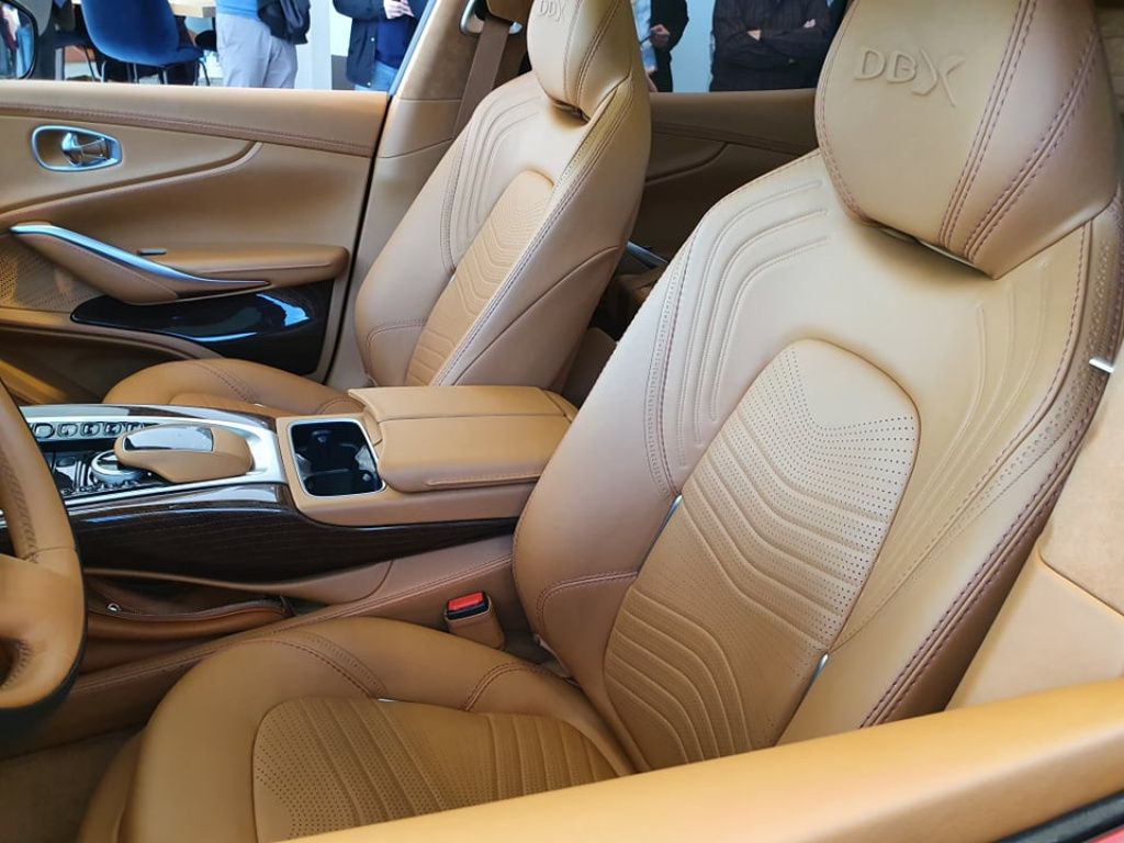 Aston Martin DBX - Imagine 25