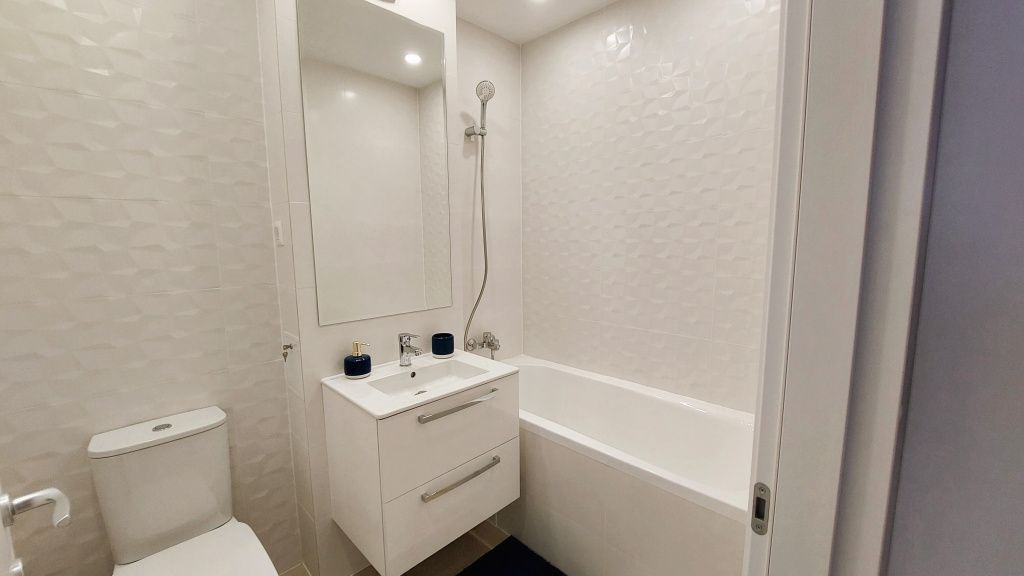 Apartament 3 camere tip 5B - Hils Brauner