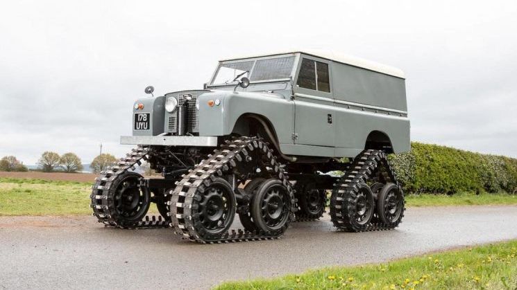 Cum arata modelul Land Rover care poate ajunge aproape oriunde