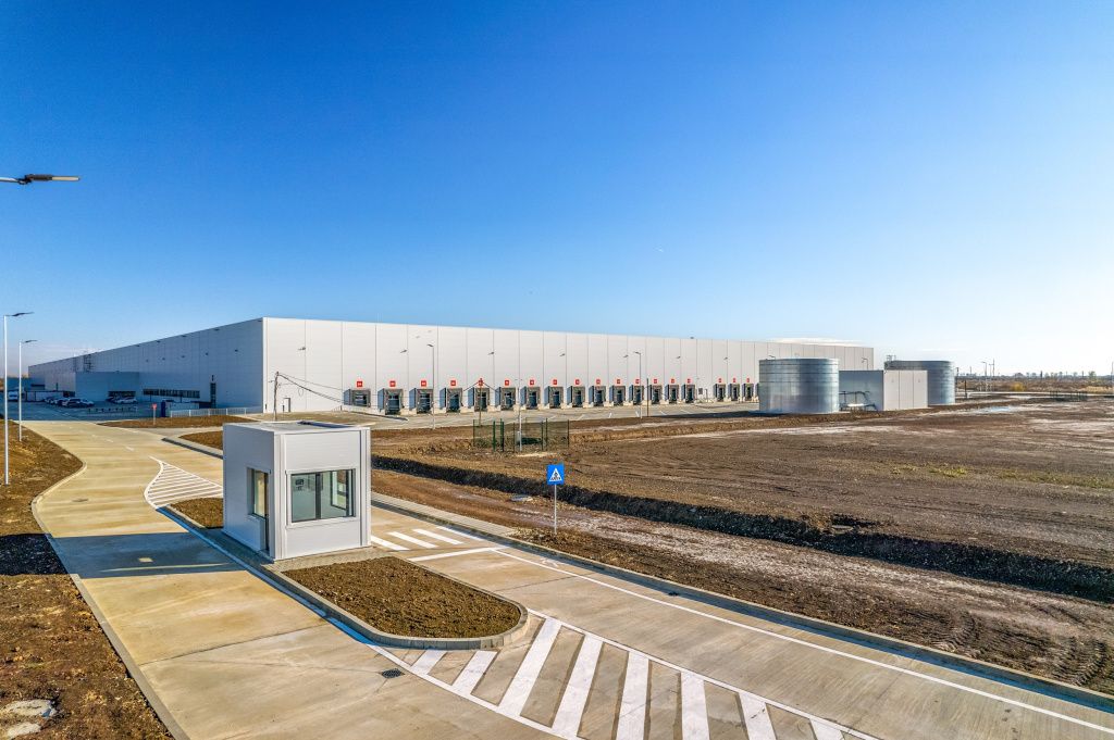 Polonezii de la LPP au deschis în România primul său centru extern de distribuție - Imagine 1