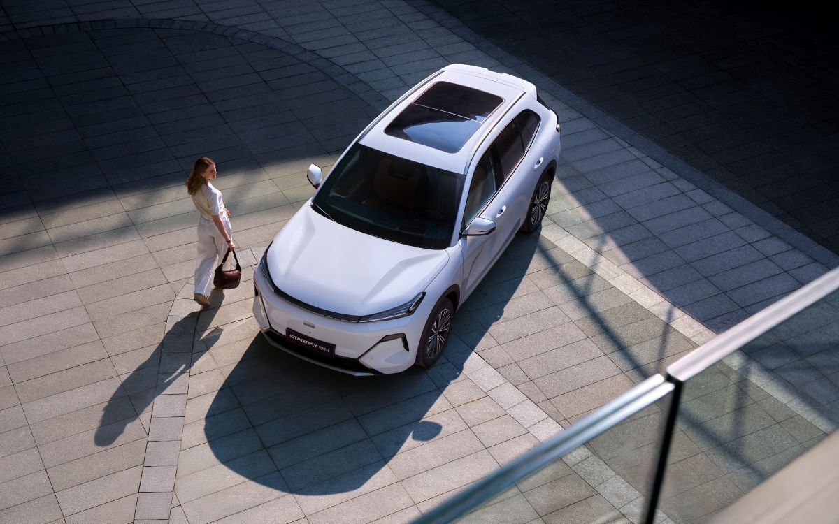 Geely va lansa un nou SUV plug-in hibrid în România. Cât va costa și când va fi disponibil - Poza 7