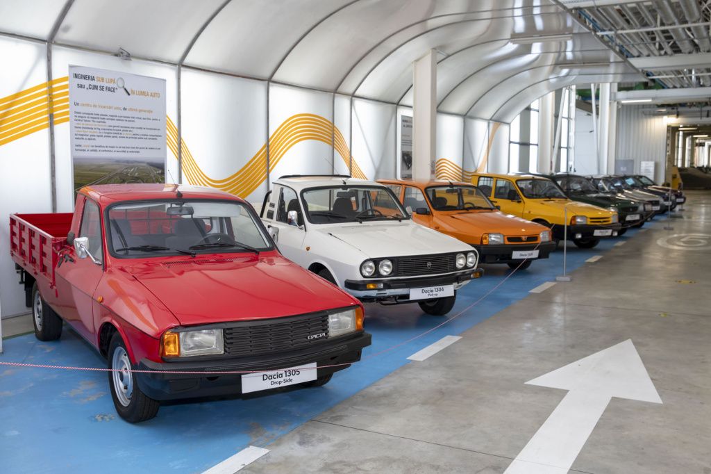 [FOTO] Colecția Dacia de care puțini știu: Cum arată "žmuzeul" de la Titu - Imagine 13