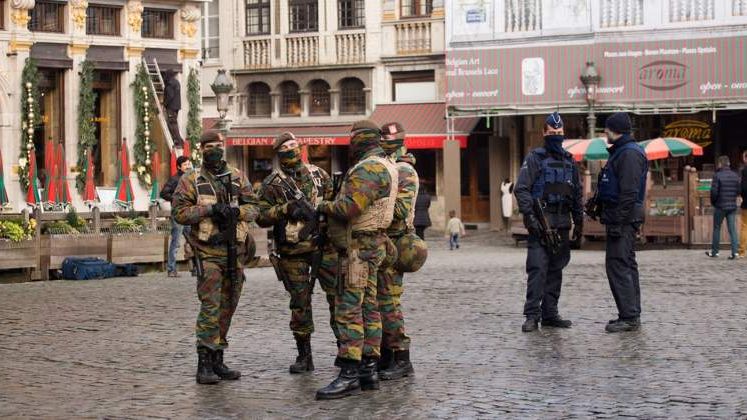 Descinderi antitero, la Bruxelles. Trei persoane au fost arestate