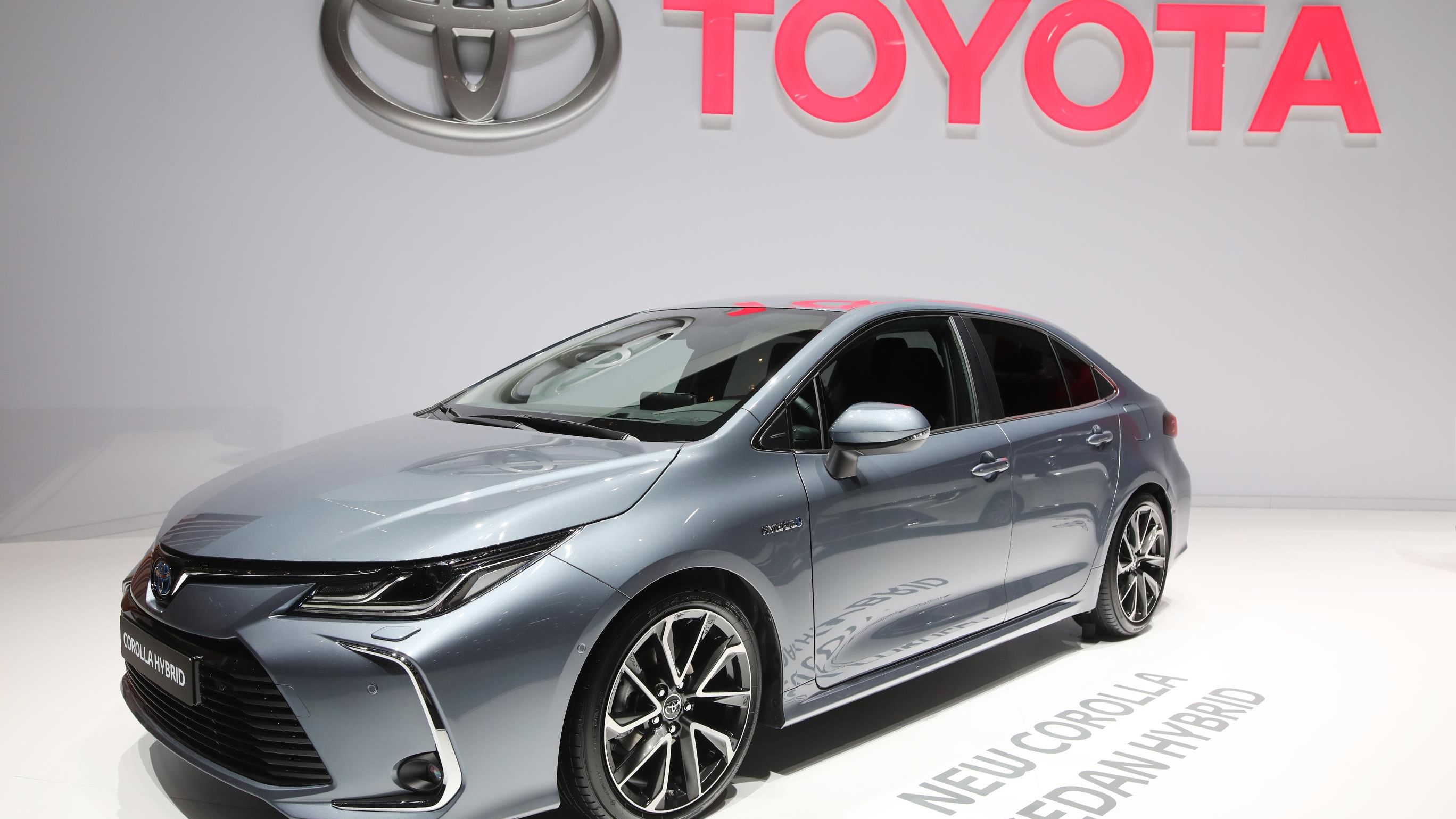 Toyota anunță revoluția în lumea bateriilor pentru mașini electrice. În curând, autonomia nu va mai fi o problemă