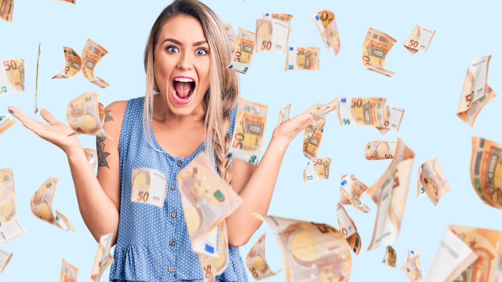 Mai bine bani decât laudele șefului: Bonusurile financiare, mai importante ca oricând pentru angajații români