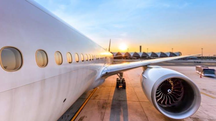 Transportul aerian in Europa, perturbat de grevele din Franta si Germania