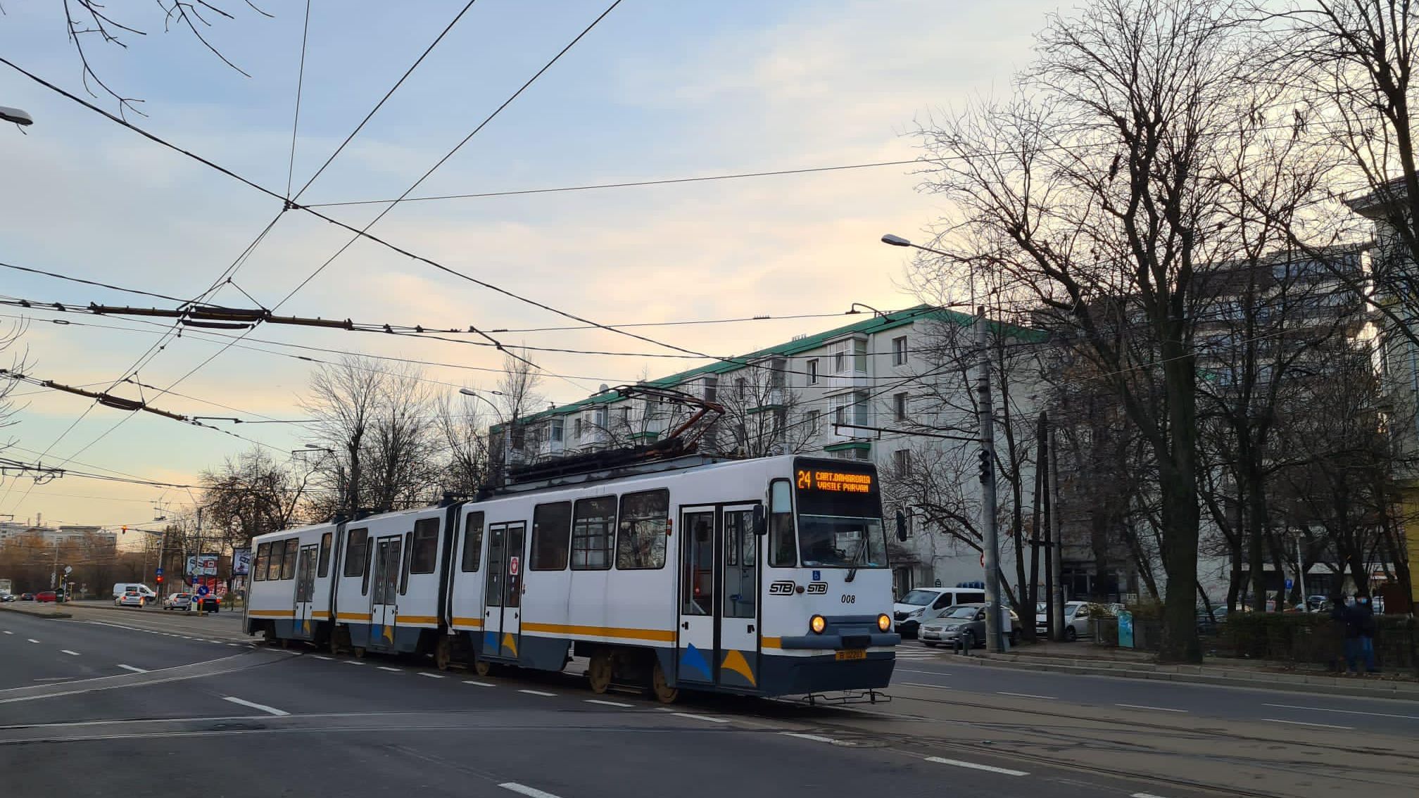 Modificări anunțate de STB la transportul public: Tramvaiul 21 va fi deviat și va avea un nou traseu