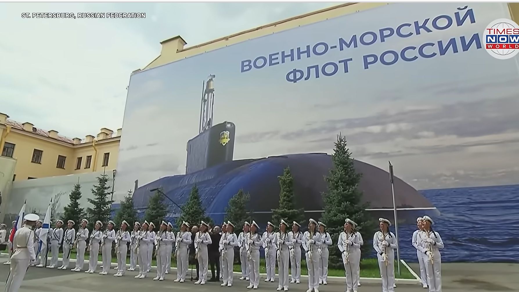 Putin, ironizat pe rețelele sociale: A sărbătorit Ziua Marinei fără flotă. Navaele au fost înlocuite cu poza unui submarin
