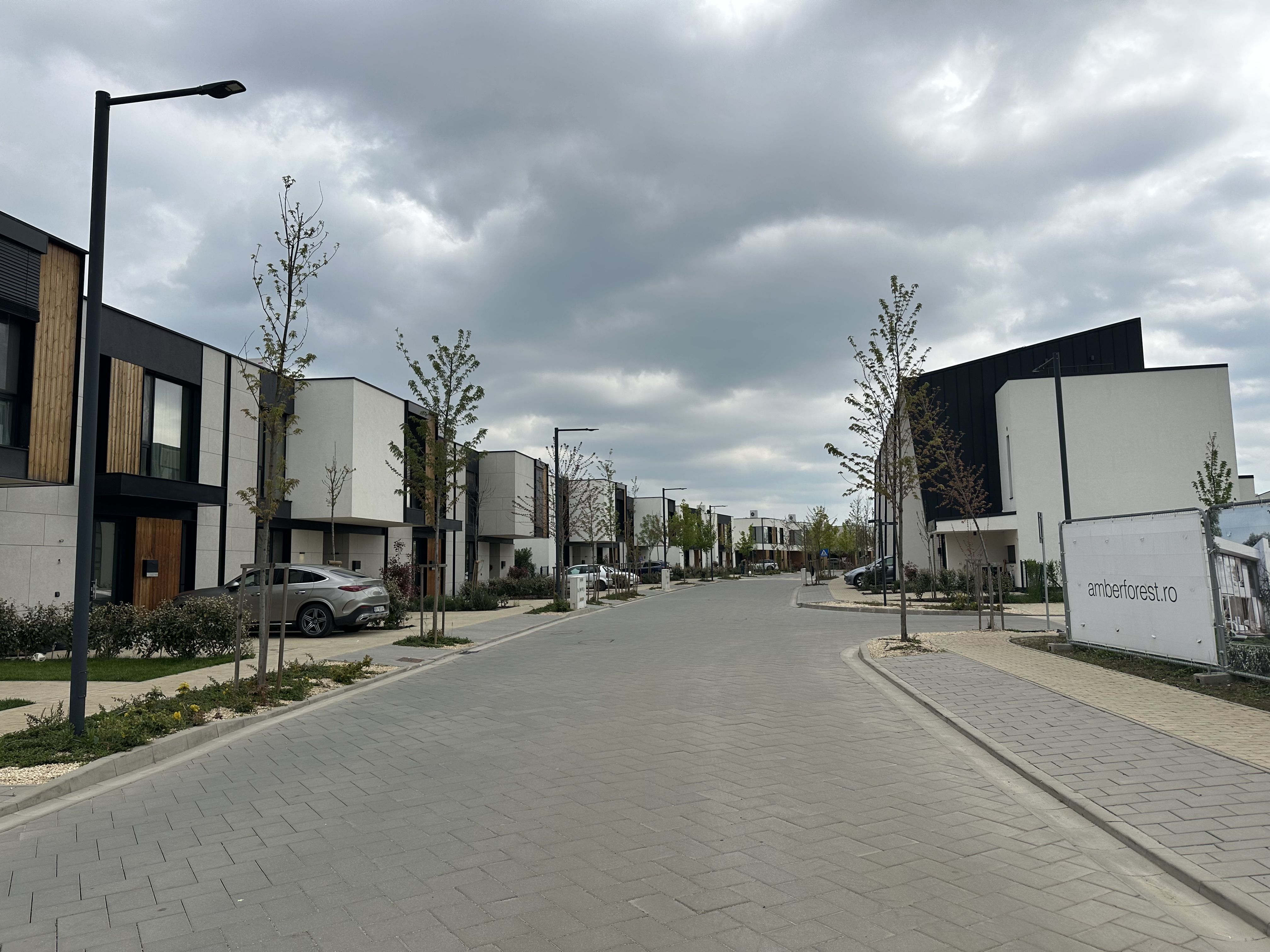 Alesonor și austriecii de la Strabag continuă lucrările la suburbia Amber Forest. Faza a doua a proiectului: 172 de noi locuințe - Poza 8
