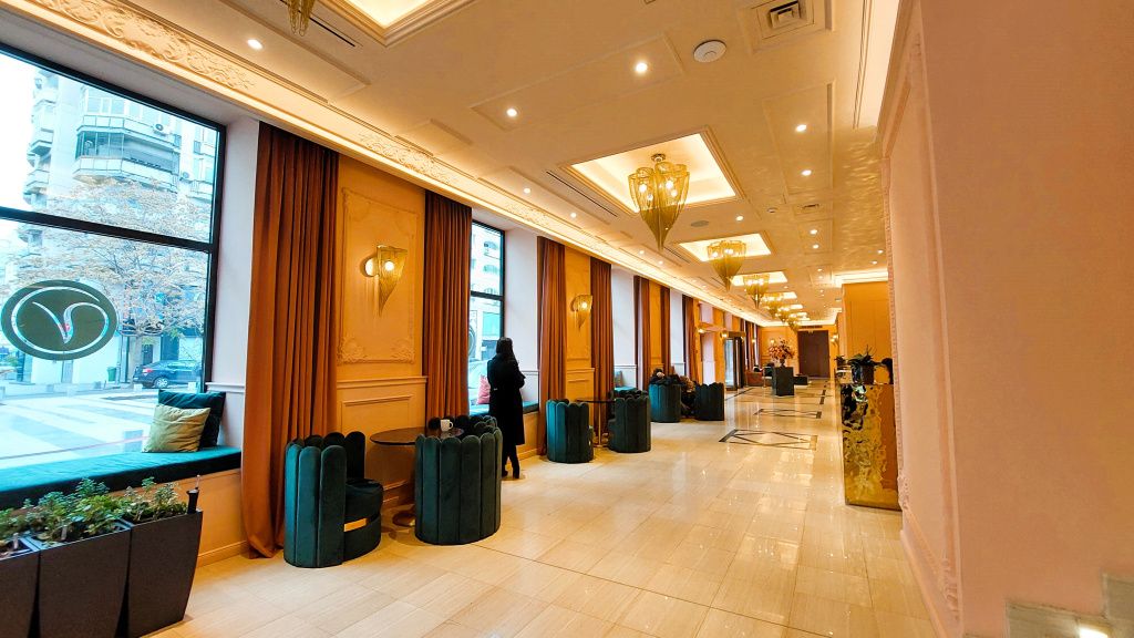 GALERIE FOTO | Cum arată apartamentele milionarei Anja Graf din centrul Capitalei - Imagine 1