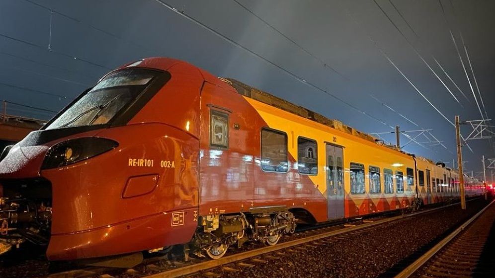 Primul tren nou cumpărat de România după 20 ani va circula din a doua jumătate a anului