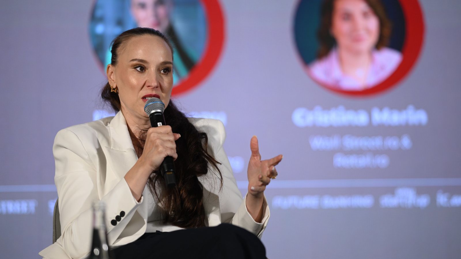 Female Essence 2026 | Delia Olteanu, ING: Femeile pot combina creativitatea cu disciplina financiară, dar trebuie să aibă mai mult curaj să crească