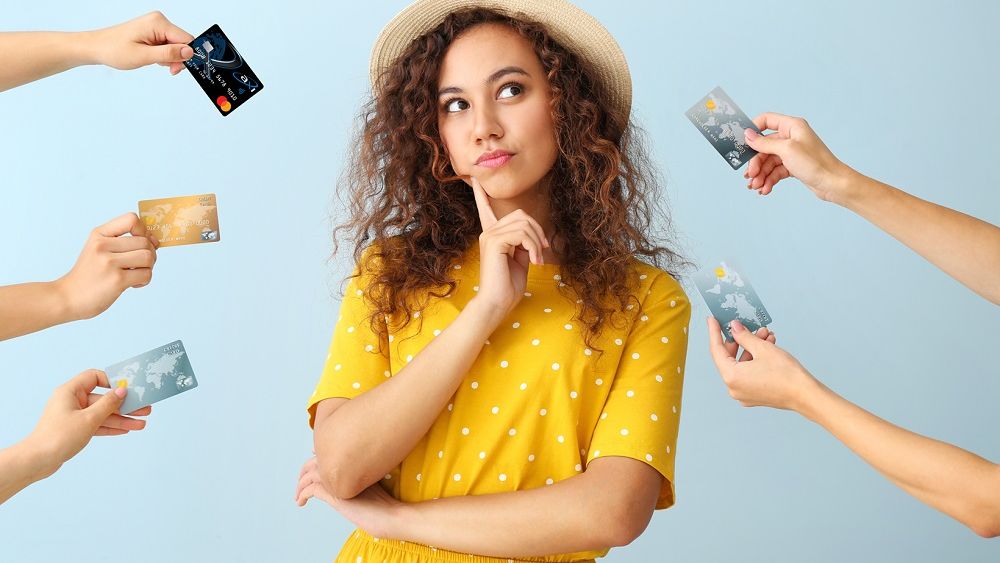 Ce este un card de credit și cum te poate ajuta?