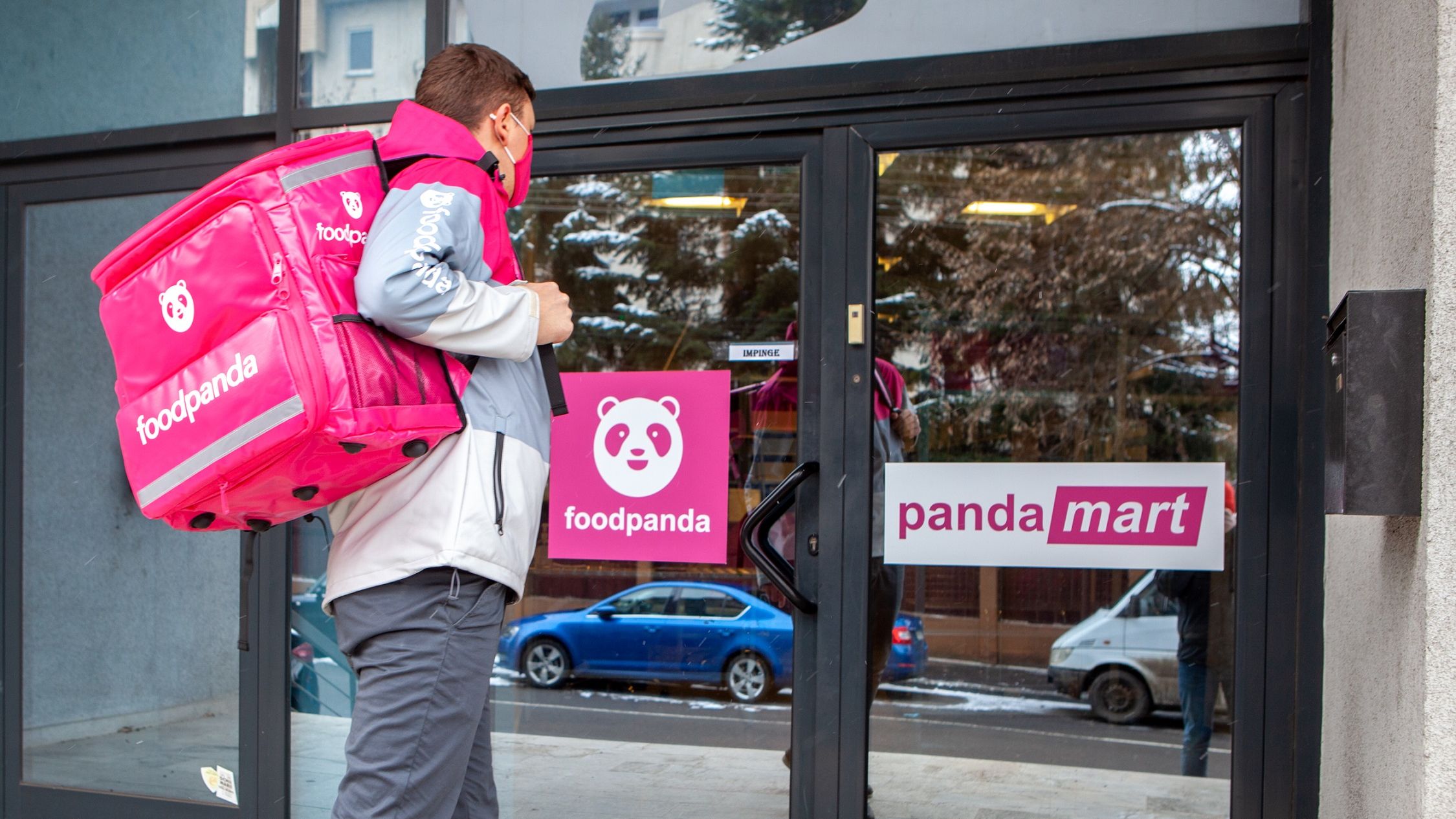 Foodpanda își lansează propriile magazine în România: promite livrarea în 30 de minute