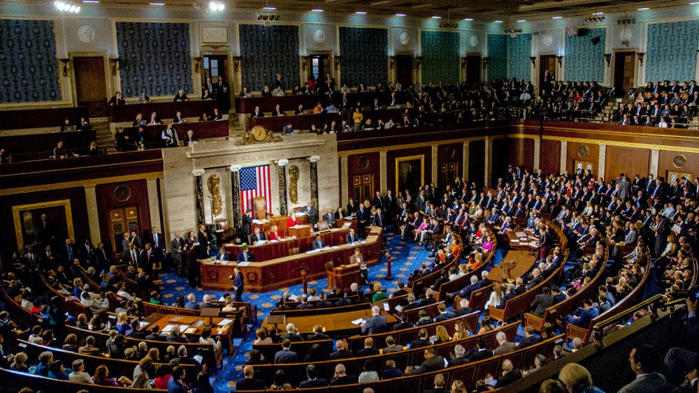 Record: Un senator democrat a avut un discurs de 25 de ore împotriva președintelui Donald Trump