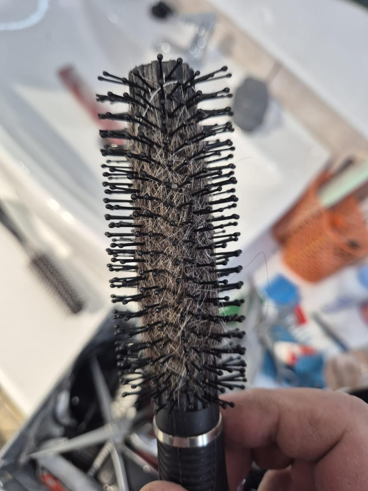 ANPC împarte amenzi de peste 1,2 milioane de lei la firme din domeniile beauty și makeup - Poza 5