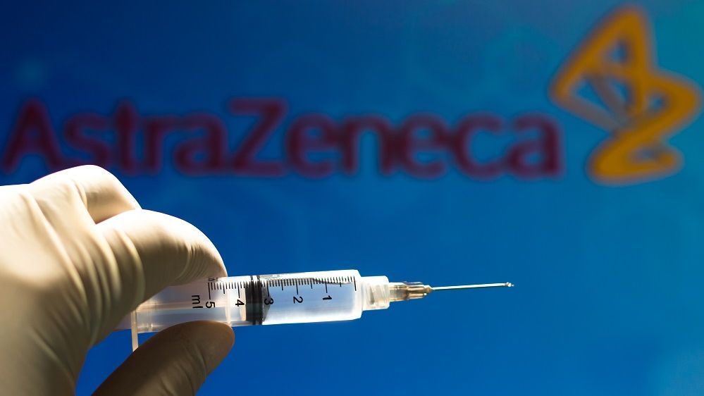 Britanicii observă că vaccinul AstraZeneca este eficient și în rândul bătrânilor