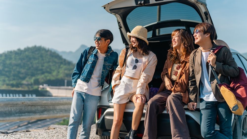 Cum îți pregătești mașina pentru o escapadă de weekend. La ce trebuie să ai grijă