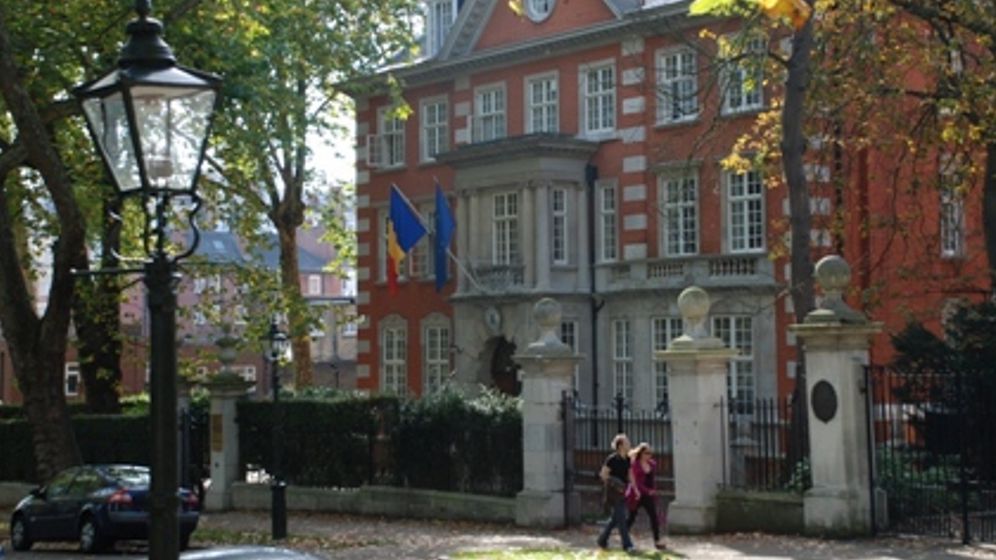Romania are restante la plata chiriei pentru resedinta ambasadorului Dan Mihalache la Londra