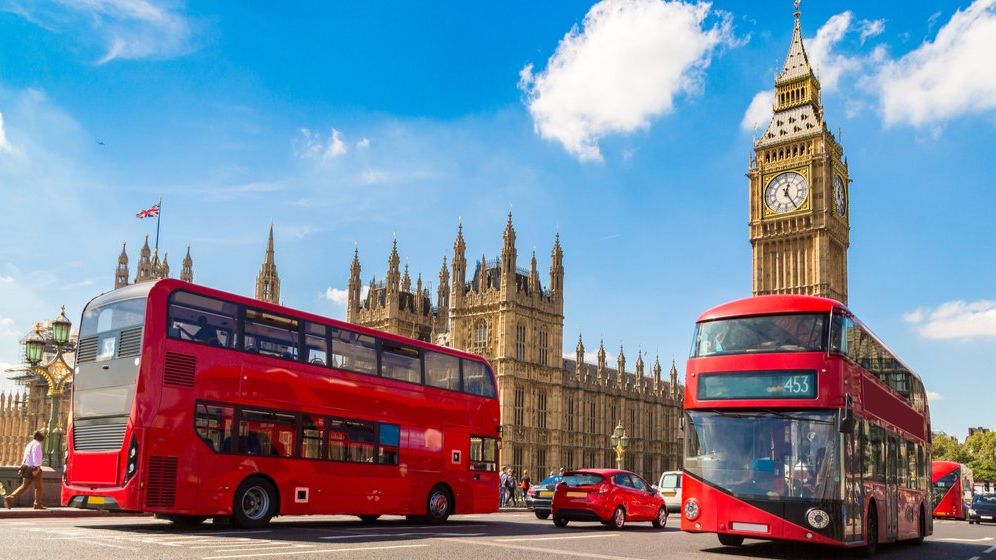 Călătorii care ajung în Marea Britanie ar putea fi nevoiți să facă două teste COVID-19