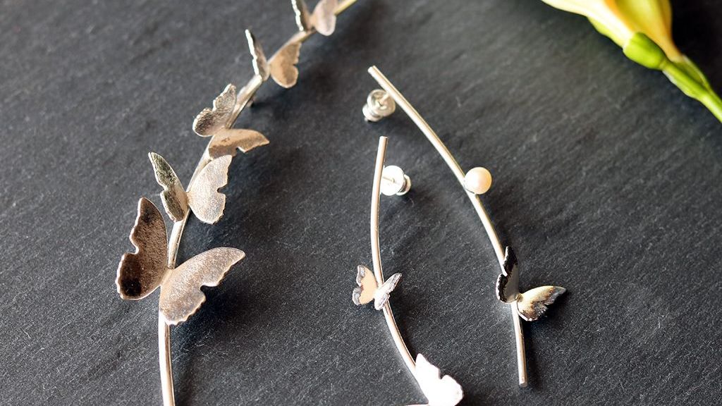 De la coliere din nade de pescuit la bijuterii din materiale pretioase - povestea atelierului de bijuterie din sufragerie