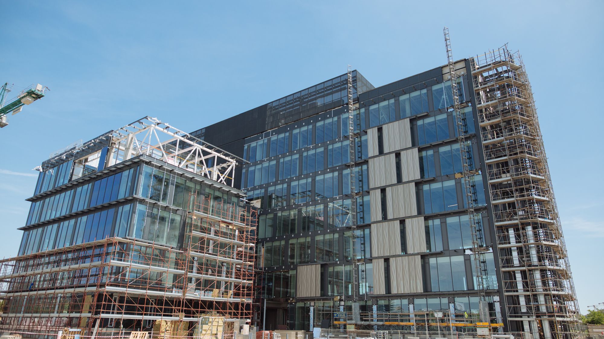 LIDL si Skanska avanseaza cu lucrarile proiectului de birouri din zona Aviatiei, constructie care se va finaliza pana la sfarsitul acestui an: cum va arata una dintre cele mai eco cladiri office din Europa