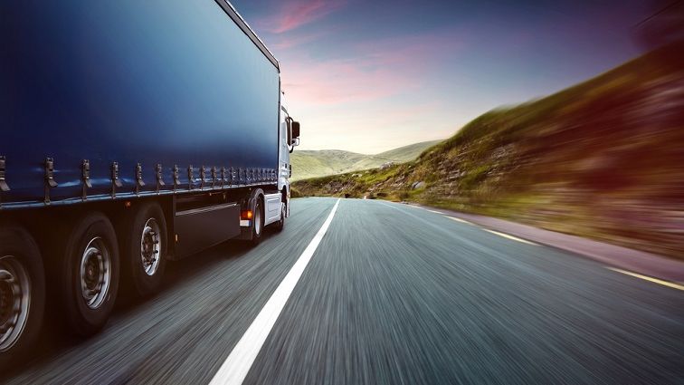 Uber vrea sa le faca concurenta si camionagiilor: americanii se gandesc sa intre in piata transportului de marfuri