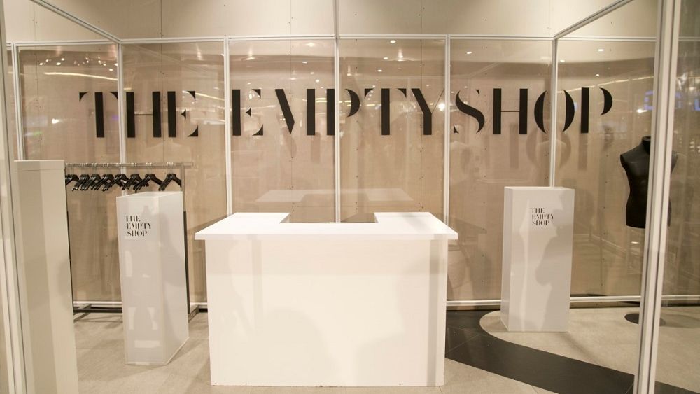The Empty Shop, primul magazin gol unde se doneaza haine, se redeschide intre 24 aprilie si 19 mai