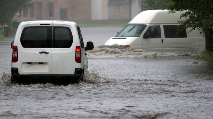 Cod galben de inundatii pana sambata, dupa ce hidrologii au extins la 15 numarul bazinelor hidrografice