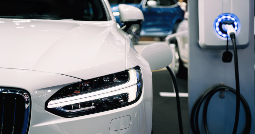 Analiză: România a trecut de 70.000 de vehicule electrice înmatriculate. Cota de piață din iulie, nici 4%