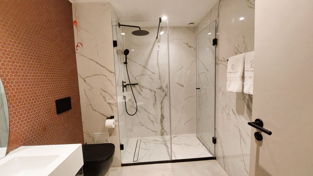 GALERIE FOTO | Cum arată apartamentele milionarei Anja Graf din centrul Capitalei - Imagine 65