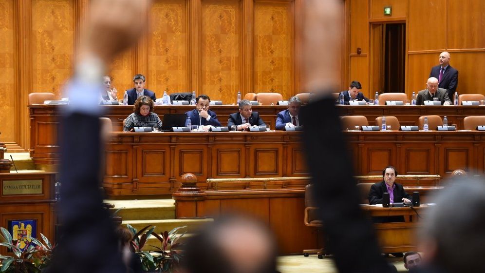 PNL si USR pregatesc motiunea de cenzura, dupa ce Iohannis a cerut demisia lui Dancila. PMP se alatura