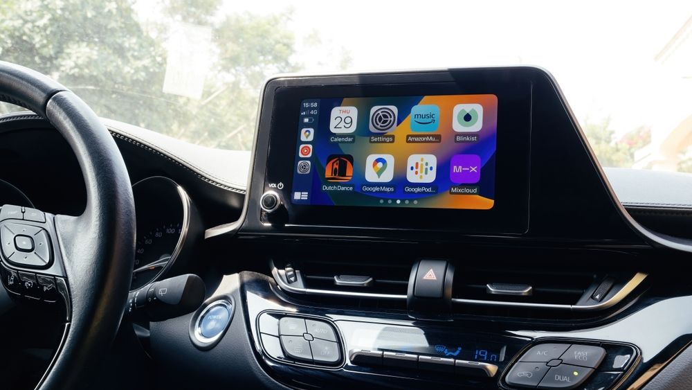 Ford vrea să te inunde cu reclame și în mașină. Care este secretul invenției