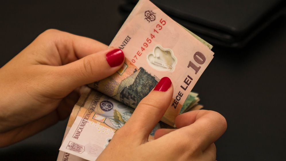 Dascălu, BCR: Salariile reale vor avea probabil o ușoară scădere din cauza inflației