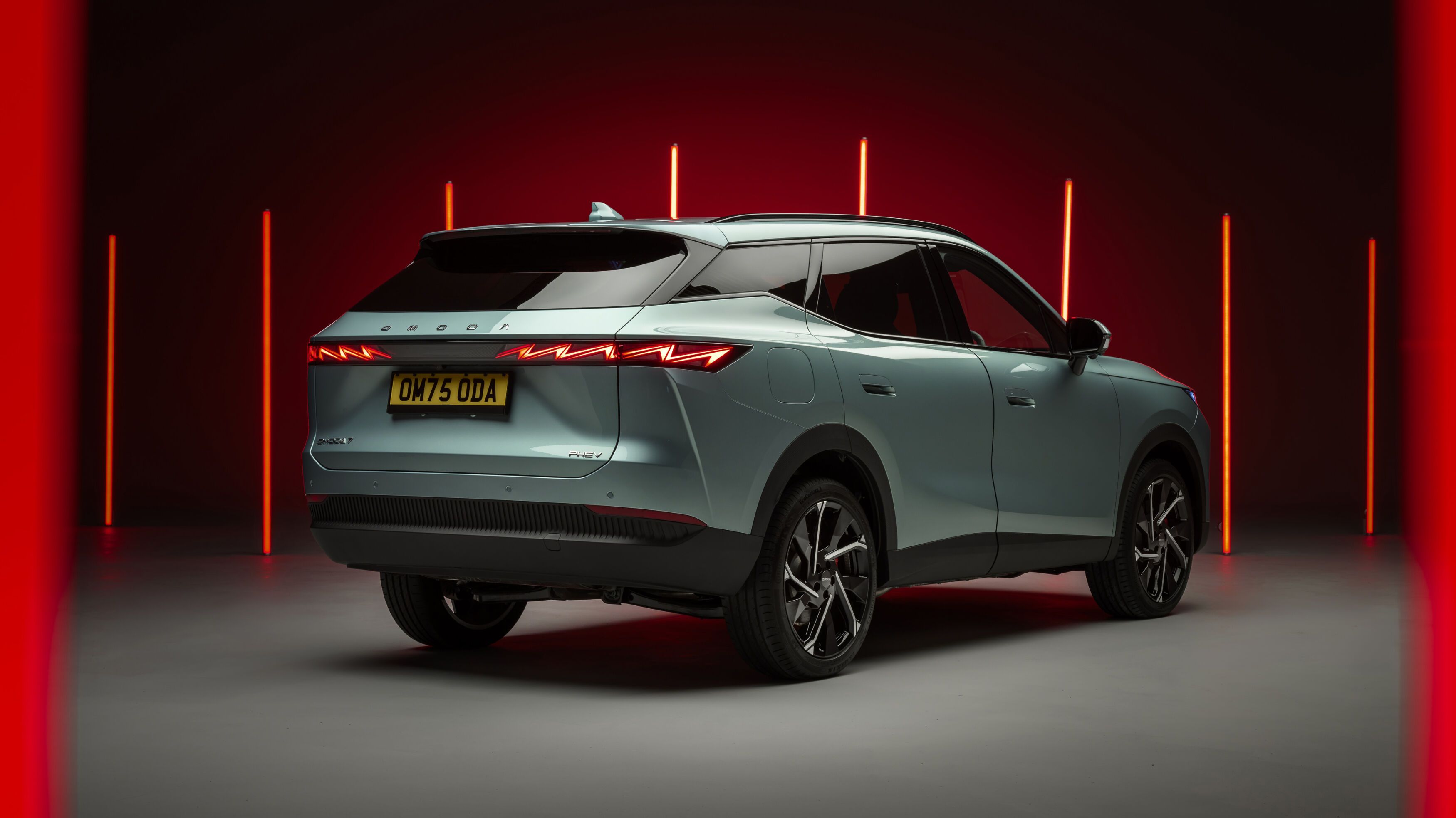 FOTO | Omoda 7 a ajuns în România și completează gama constructorului chinez. Ce performanțe are SUV-ul plug-in hibrid - Poza 4