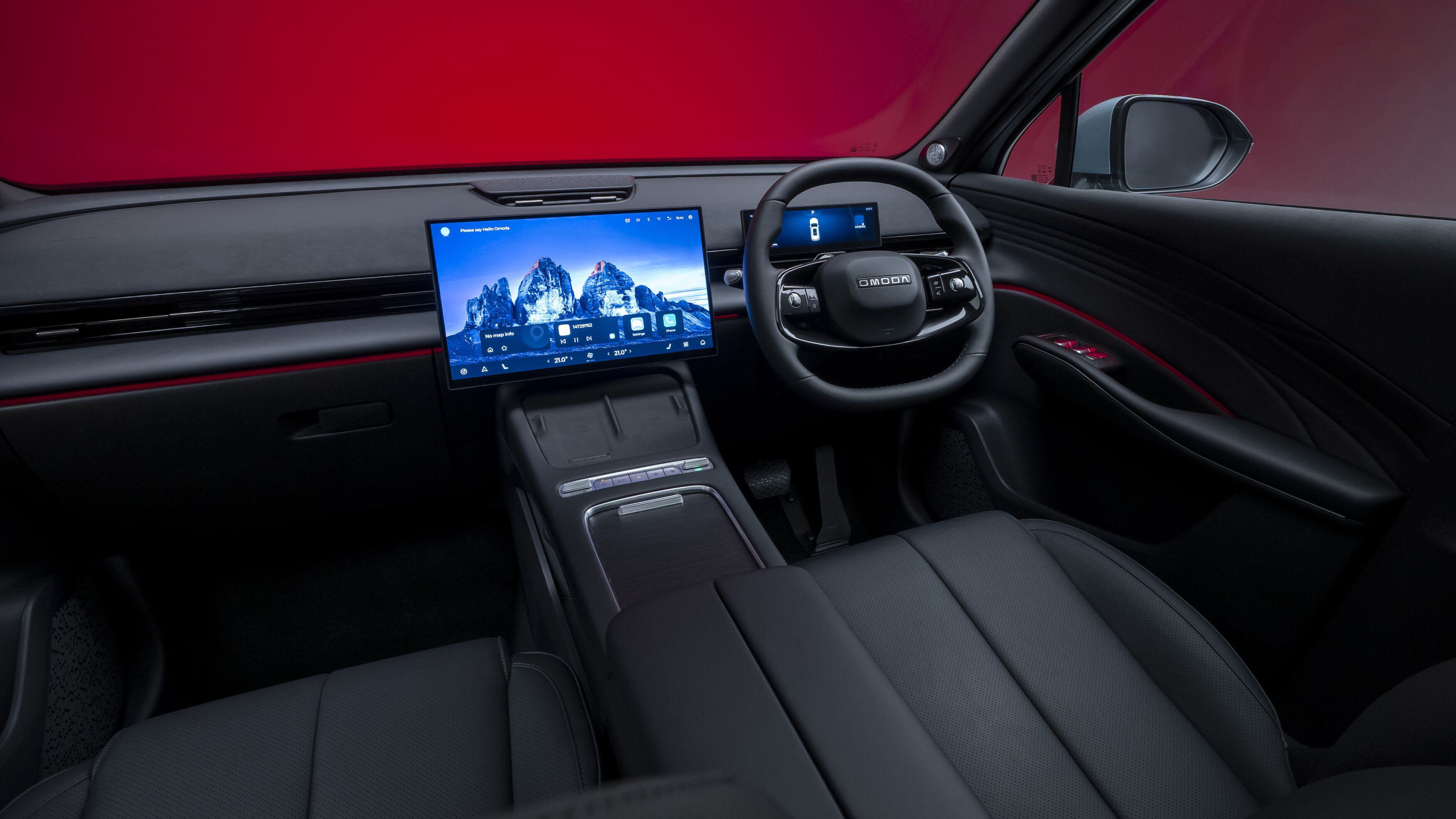 FOTO | Omoda 7 a ajuns în România și completează gama constructorului chinez. Ce performanțe are SUV-ul plug-in hibrid - Poza 8