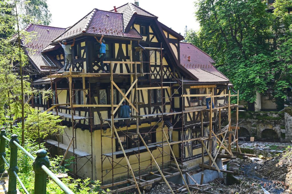 GALERIE FOTO | Vila Șipot, casa în care a luat "žnaștere" Palatul Peleș, se apropie de redesc - Imagine 10