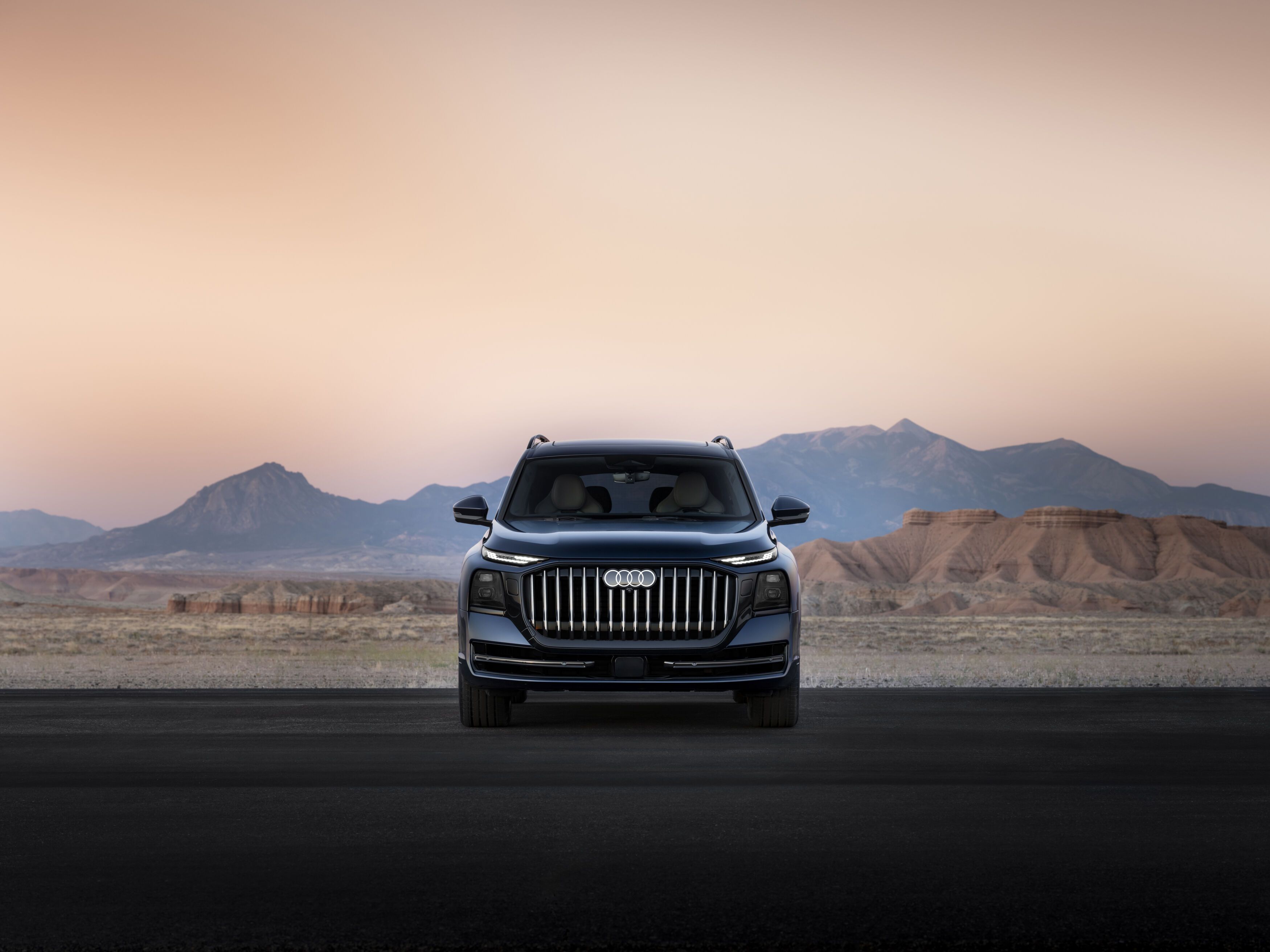 FOTO | Audi are o nouă navă amiral. Cât costă noul SUV Audi Q9 - Poza 3