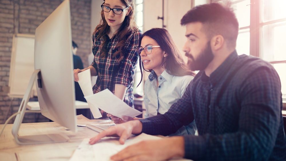 Cat investesc organizatiile pentru a recruta un IT-ist. Suma este ENORMA